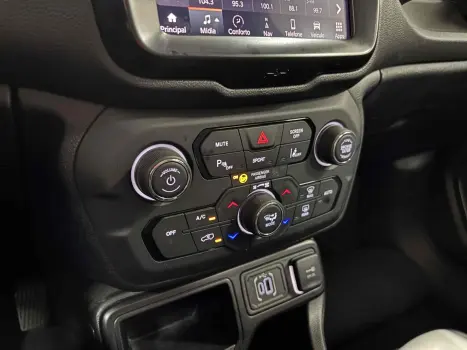 RENEGADE 1.3 T270 TURBO FLEX LONGITUDE AT6