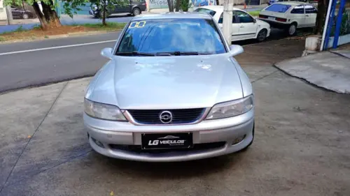 VECTRA 2.2 MPFI GL Milenium 8V