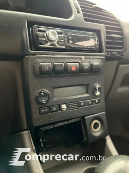 ZAFIRA 2.0 MPFI Elegance 8V