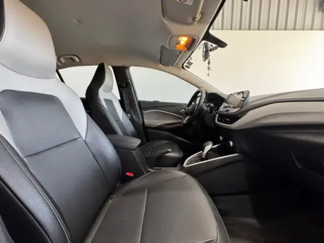 ONIX 1.0 TURBO FLEX PLUS PREMIER AUTOMÁTICO