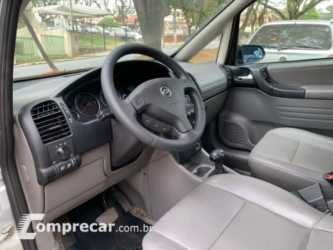ZAFIRA 2.0 MPFI ELITE 8V FLEX 4P AUTOMÁTICO