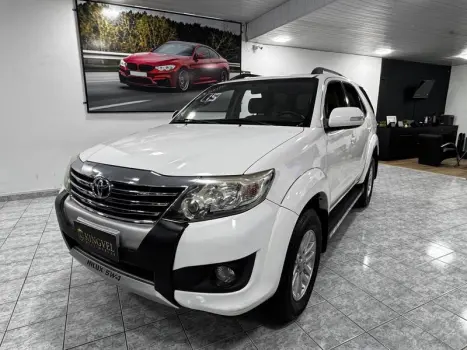 Toyota HILUX SW4 4X2SR 4 portas