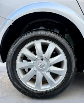 MEGANE 1.6 Dynamique Grand Tour 16V