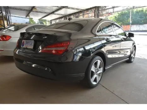 CLA 180 - 1.6 CGI 7G-DCT