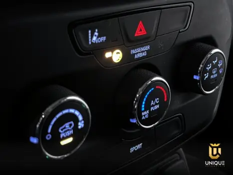 RENEGADE - 1.3 T270 TURBO SPORT AT6