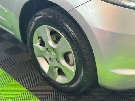 FIT - 1.4 LXL 16V 4P MANUAL