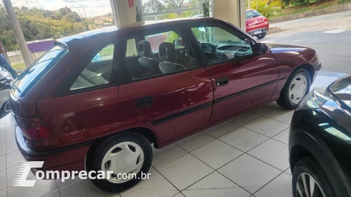 ASTRA 2.0 MPFI GLS 8V