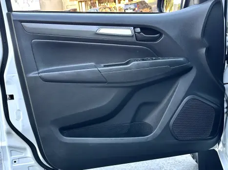 S10 2.8 16V TURBO DIESEL LS CD 4X4 MANUAL