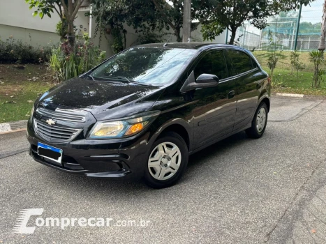 CHEVROLET Onix LT 1.0 8v 4 portas