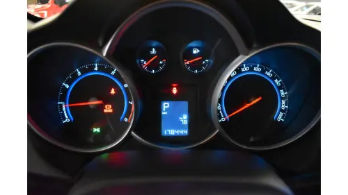 CRUZE SEDAN - 1.8 LT 16V 4P AUTOMÁTICO