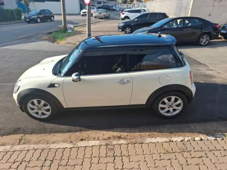 Cooper 1.6 16V Gasolina 2P Manual