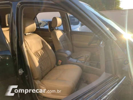 Hilux SW4 SR 4x2 2.7/ 2.7 Flex 16V Aut.