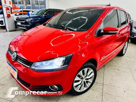 Volkswagen FOX HIGHLINE 1.6 VHT TOTAL FLEX 4 portas