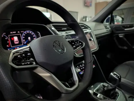 TIGUAN 2.0 300 TSI GASOLINA ALLSPACE R-LINE AUTOMÁTICO