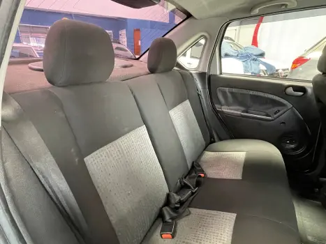 FIESTA 1.6 ROCAM SEDAN 8V FLEX 4P MANUAL