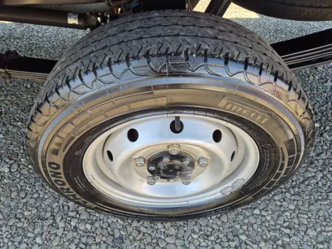 Bongo 2.5 K-2500 CABINE SIMPLES