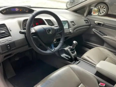 CIVIC - 1.8 LXS 16V 4P MANUAL