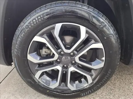 COMMANDER 1.3 T270 Turbo Limited