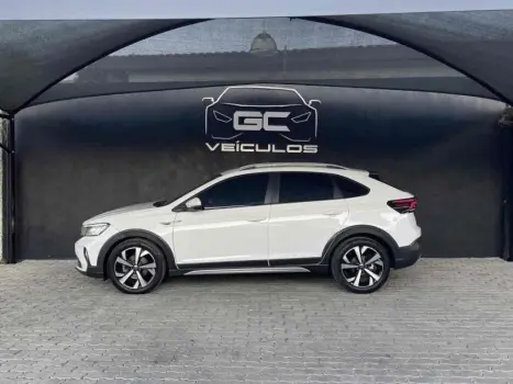 Volkswagen NIVUS 1.0 200 TSI TOTAL FLEX HIGHLINE AUTOMÁTICO 4 portas
