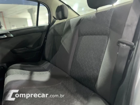 ASTRA 2.0 MPFI Advantage Sedan 8V