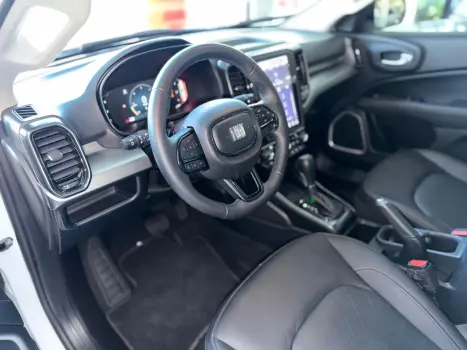 TORO 2.0 16V Turbo Volcano 4WD AT9