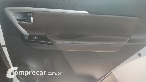 HILUX SW4 2.7 SRV 7 Lugares 4X2 16V