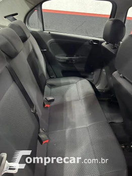 VOYAGE 1.0 12V MPI Totalflex