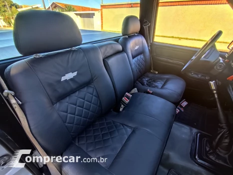 SILVERADO 4.2 D-20 4X2 CS 18V TURBO INTERCOOLER DIESEL 2P MA