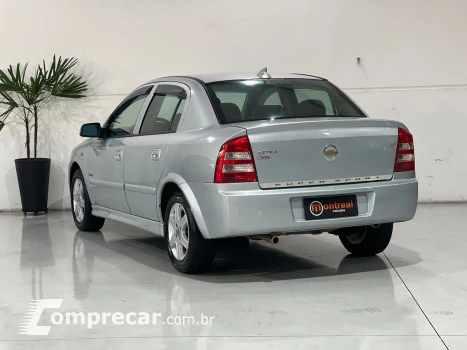 ASTRA 2.0 MPFI Advantage Sedan 8V