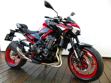 KAWASAKI Z900 ABS