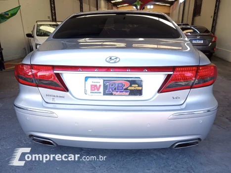 AZERA 3.3 MPFI GLS Sedan V6 24V