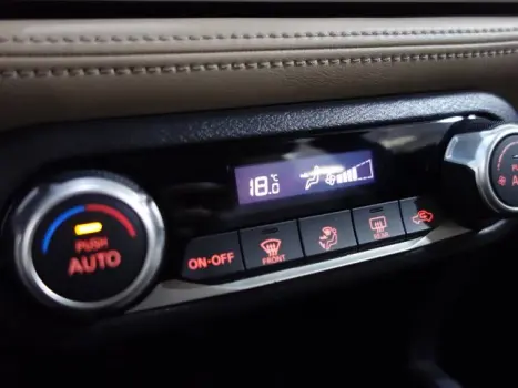 KICKS - 1.6 16V SL 4P XTRONIC