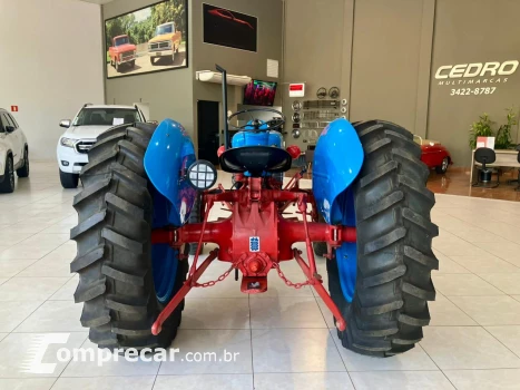 8 N Modelo sem Versão