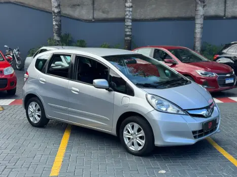 Honda FIT 1.4 LX 16V 4 portas