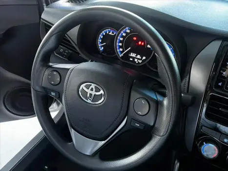 YARIS 1.5 16V FLEX SEDAN XL LIVE MULTIDRIVE