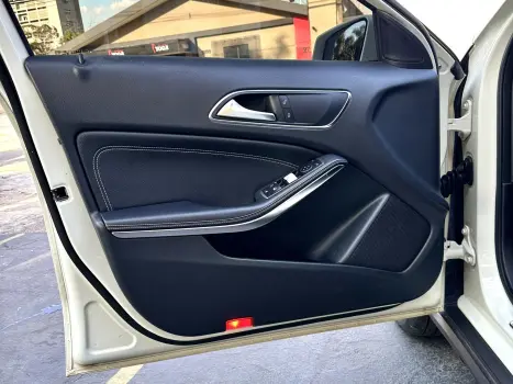 GLA 200 1.6 CGI ADVANCE 16V TURBO FLEX 4P AUTOMÁTICO