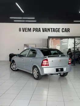 ASTRA 2.0 MPFI Advantage 8V