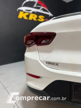 ONIX SEDAN Plus LT 1.0 12V Flex 4p Mec.