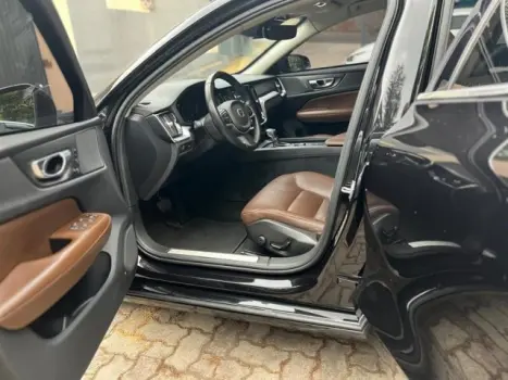 S60 - 2.0 T4 MOMENTUM 4P AUTOMÁTICO