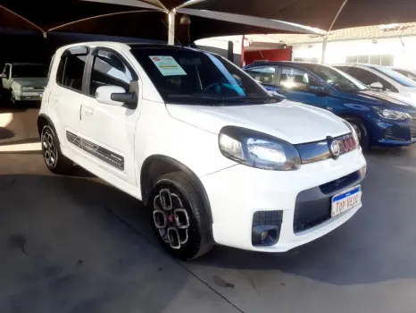 Fiat UNO 1.4 EVO Sporting 8V 4 portas