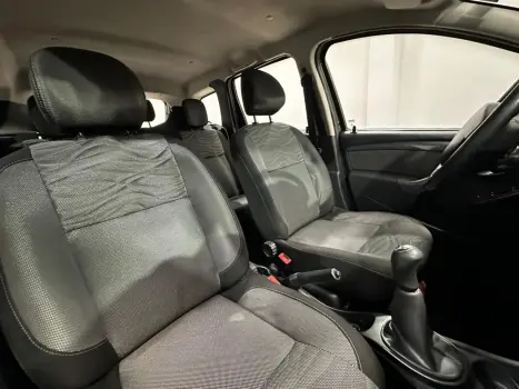 Duster 1.6 16V 4P FLEX DYNAMIQUE