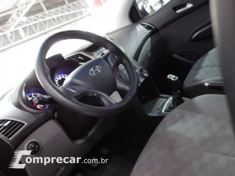 HB20S - 1.6 COMFORT PLUS 16V 4P MANUAL