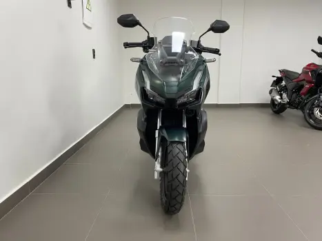 HONDA ADV