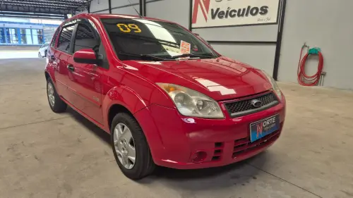 FIESTA 1.6 MPI Class Hatch 8V