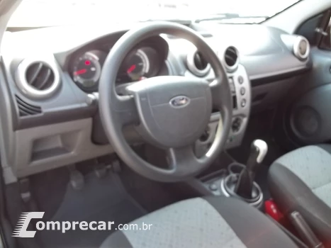 FIESTA 1.6 MPI Class Hatch 8V