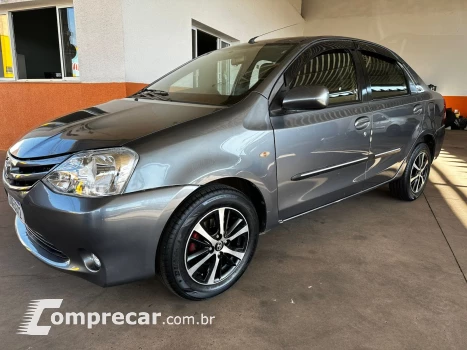 Toyota Etios sedan 1.5 xs 4 portas