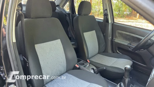 FIESTA 1.6 Rocam Sedan 8V