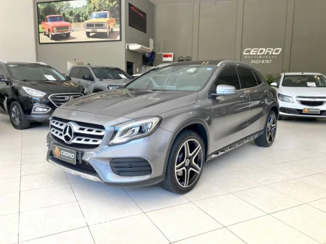 Mercedes-Benz GLA 250 2.0 16V 4P SPORT TURBO AUTOMÁTICO 4 portas