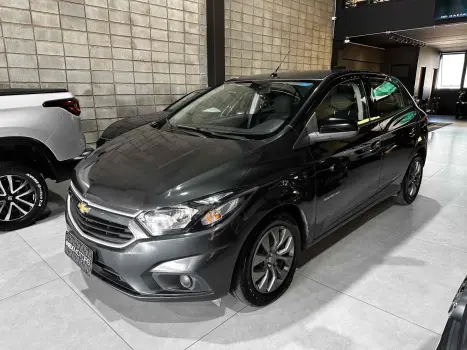 CHEVROLET ONIX 1.4 MPFI ADVANTAGE 8V FLEX 4P AUTOMÁTICO 4 portas