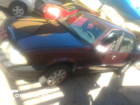 CHEVROLET MONZA 2.0 EFI Club 8V 4 portas